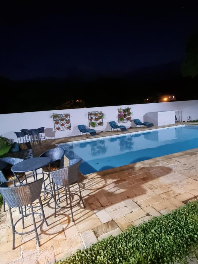 Villa Casa Dom Quixote, Pequena Chacara No Centro Da Cidade Atibaia Exterior foto