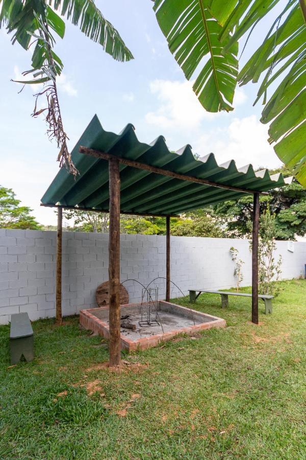 Villa Casa Dom Quixote, Pequena Chacara No Centro Da Cidade Atibaia Exterior foto